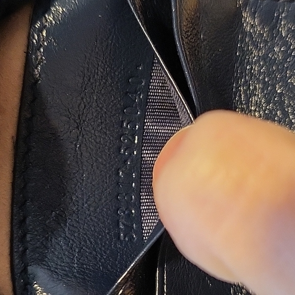 🚫Sold on Mercari🚫Authentic Gucci mini bucket bag - Picture 9 of 13